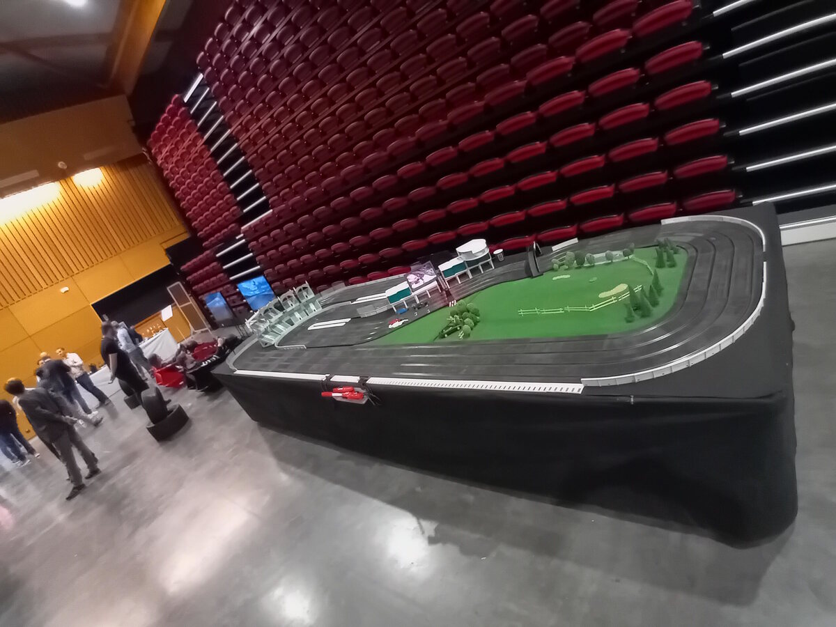 Circuit Slot Racing Simu Events